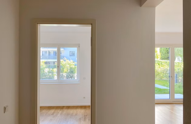 Am Winterfeldt – Berlin-Schöneberg – Flur mit Blick ins Schlafzimmer